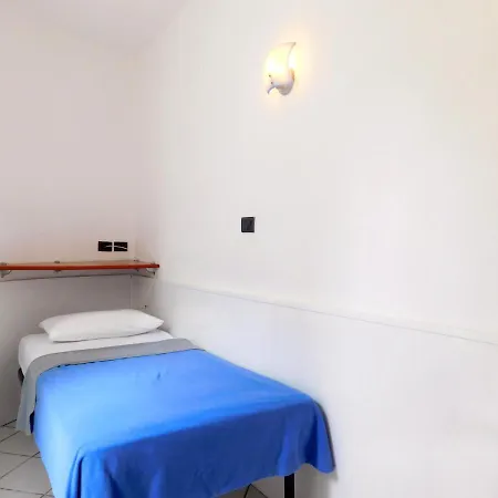 Διαμέρισμα Beach And Bed Λεβάντο
